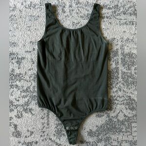 Yummie shaping thong bodysuit
